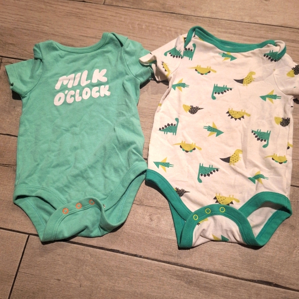 🍁 Cat and Jack onesie bundle☃️